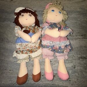 Lot Of 2 Vintage 1992 Commonwealth Toys Rag Dolls Blonde Brunette 24" Stuffed